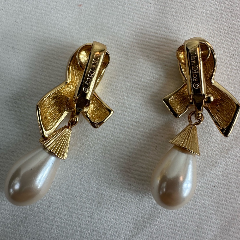 EA1 Vintage Christian Dior bow-tied teardrop earrings - Picture 8 of 13